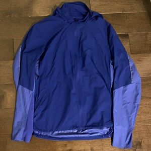 Men’s dark blue lululemon wind breaker